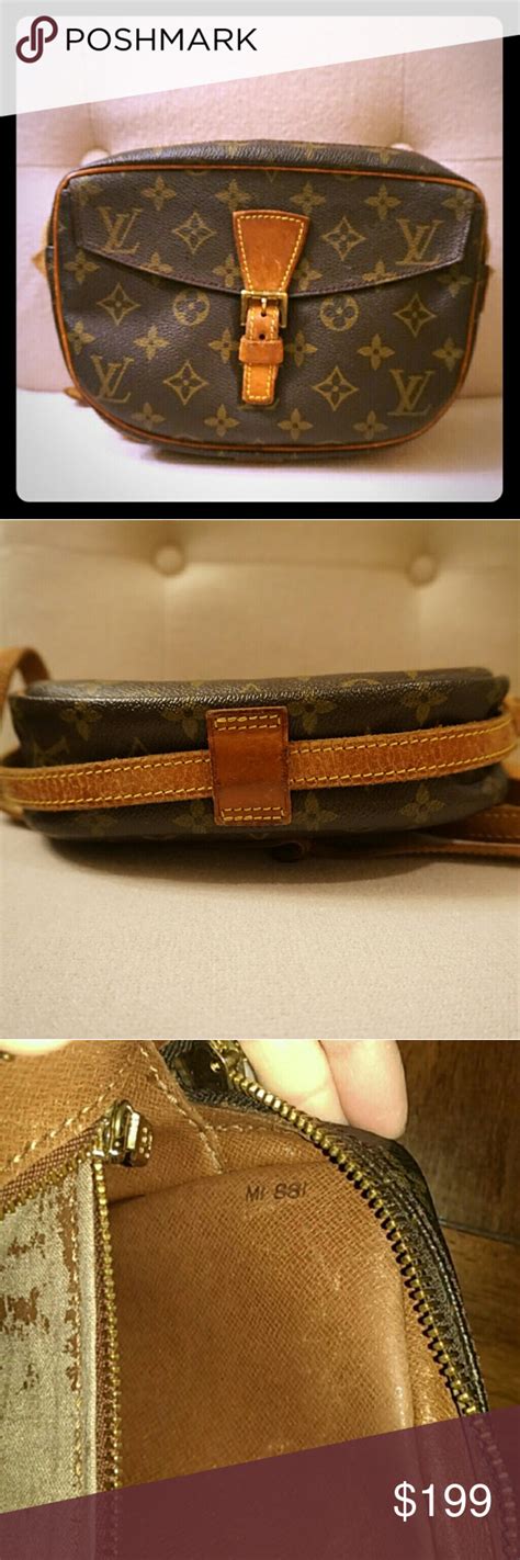 louis vuitton pre-loved accessories uae|louis vuitton eau dxb.